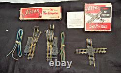 HO Scale Model Train Lot Tracks, Booklets Atlas, Lionel Lot of 108 Items Vtg X1584