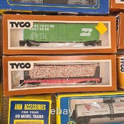 Huge Lot Tyco Athearn HO Scale Model Train Locomotive Cars Tracks Accesories