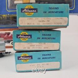 Huge Lot Tyco Athearn HO Scale Model Train Locomotive Cars Tracks Accesories