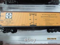 Micro-Trains # 98300221 Atchison, Topeka & Santa Fe 40' Wood Reefer 4 Pack (N)