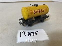 Model train car HO scale trix express Shell oil tanker gas 17B35