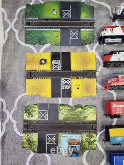 Vintage HO Scale Model Train Cars Tracks UNTESTED Or PARTS/REPAIR Tyco Bachmann