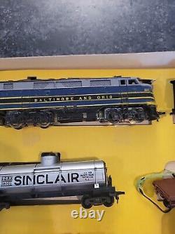 Ensemble de train miniature Vintage HO Scale Champ Model B&O RR F3 Diesel Locomotive dans sa boîte